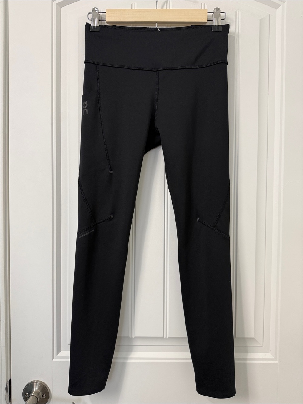 On Cloud Running Black Performance Tights 7/8 Size XS